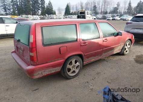 1998 Volvo V70 T5 из США, поврежденный, VIN YV1LW5346W2386261
